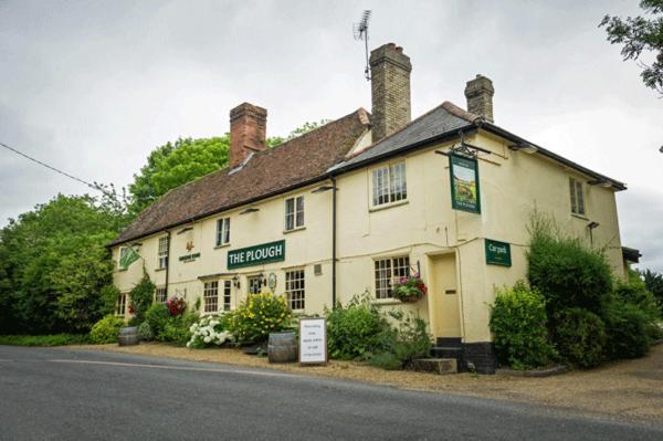 The Plough Hotel Great Chesterford Exterior foto